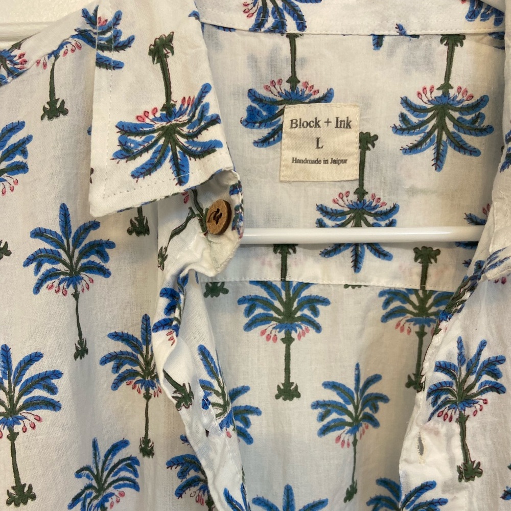 Men’s tropical button down shirt